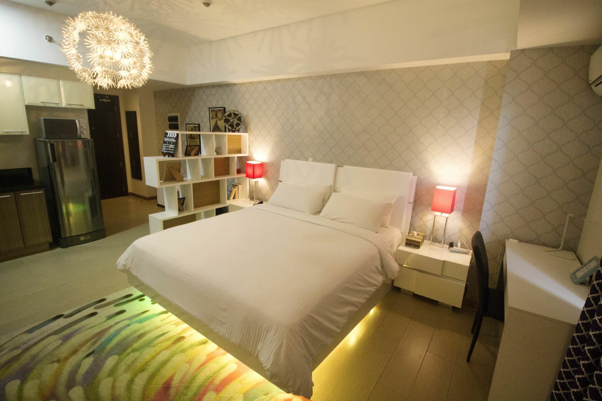 Maxstays - Max Style @ The Venice Residences Taguig Zewnętrze zdjęcie